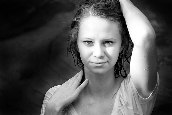 RAY B&W0006