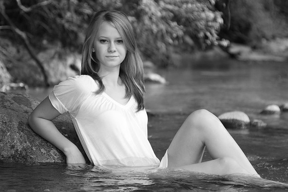 RAY B&W0005